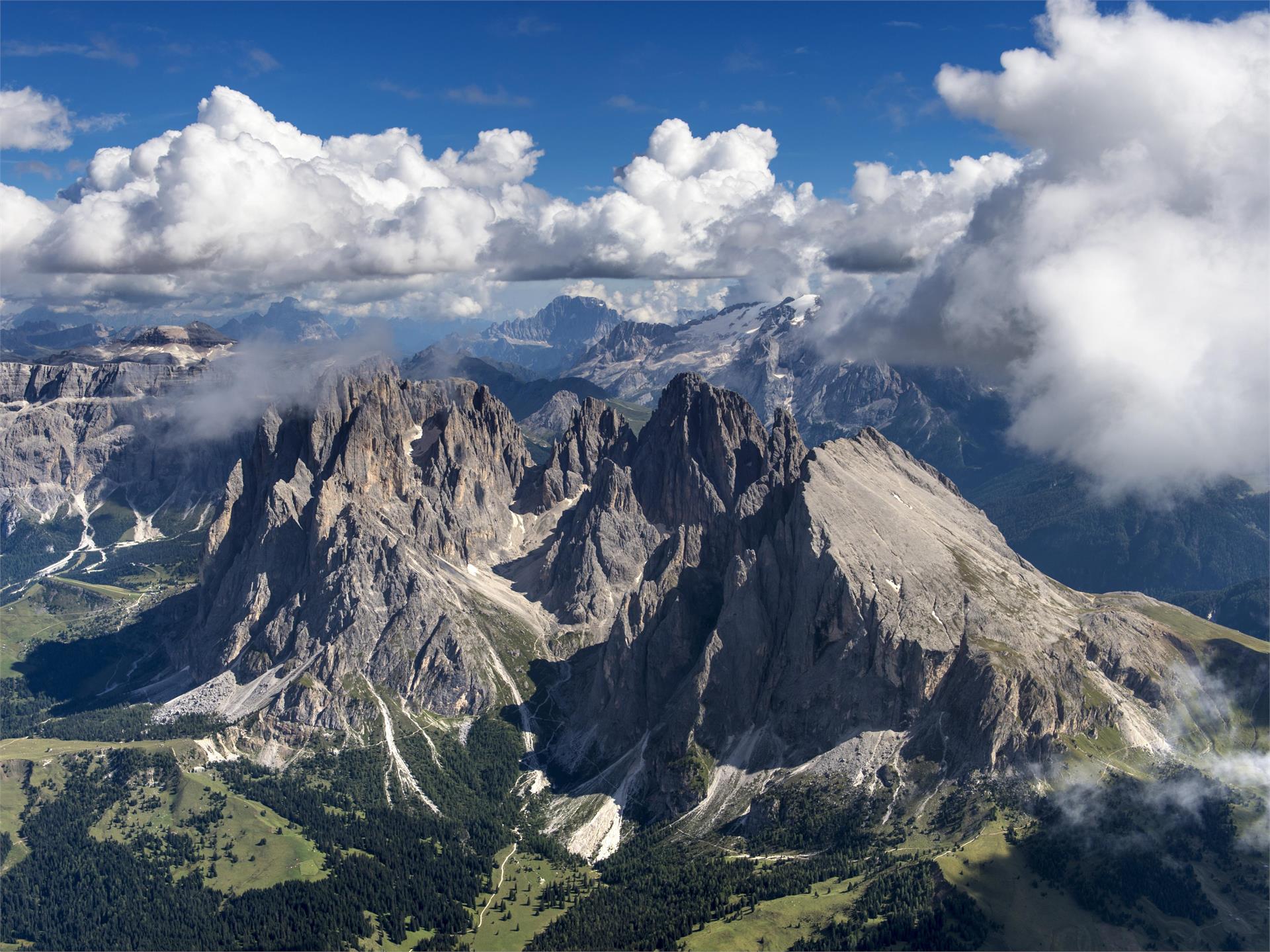 Hike around the Plattkofel and Langkofel Kastelruth/Castelrotto 2 suedtirol.info