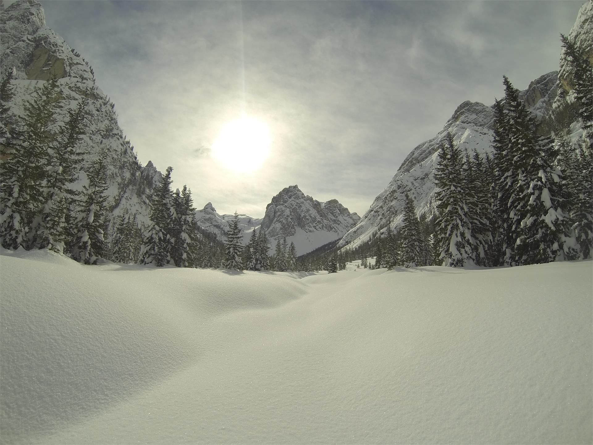 Escursione invernale: Val Campo di Dentro - Rifugio Tre Scarperi San Candido 2 suedtirol.info