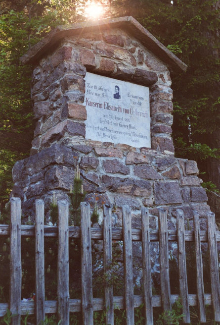 Hike to the Elisabeth Monument Welschnofen/Nova Levante 1 suedtirol.info