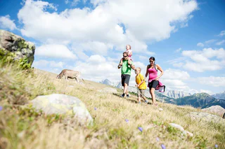 Wanderung von der Heilig Kreuz Kapelle bis Brogles - St.Ulrich - #6 - suedtirol.info