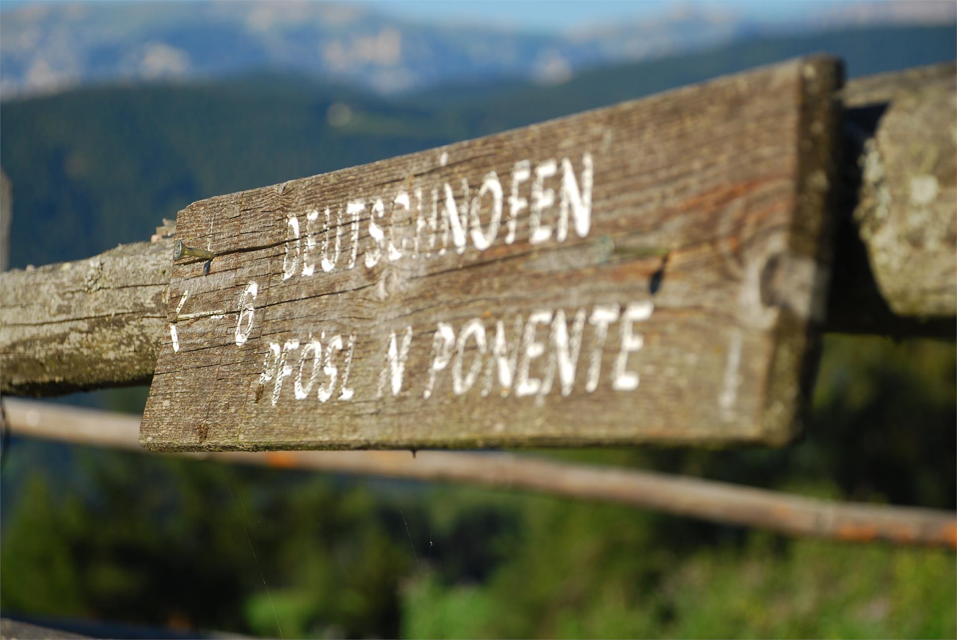 Wanderung zum Kirchlein St. Helena Deutschnofen 2 suedtirol.info