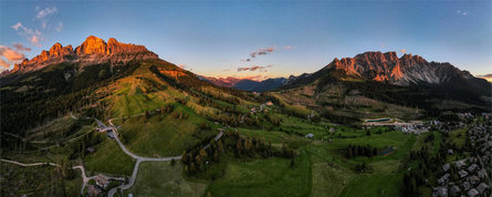 Hike from the village of Carezza to Passo Costalunga Welschnofen/Nova Levante 1 suedtirol.info