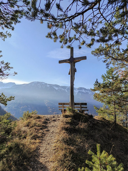 Alla "Chiesa Luterana" e monte Kugelkofel Funes 1 suedtirol.info