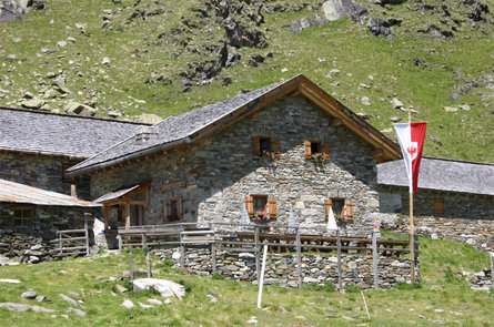 Zieltal valley hiking from hut to hut Partschins/Parcines 9 suedtirol.info