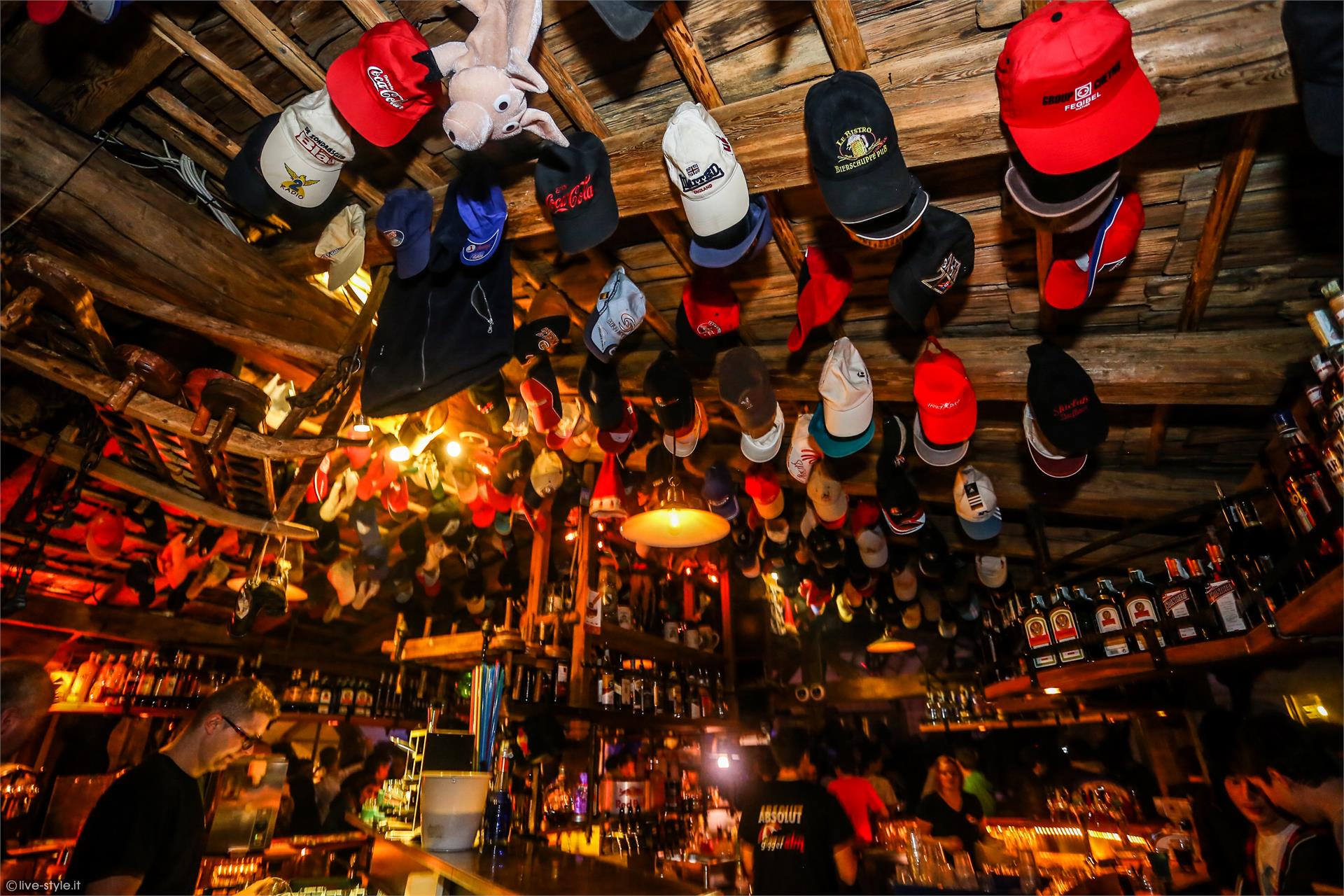 Bar Après Ski Giggeralm Bruneck 6 suedtirol.info