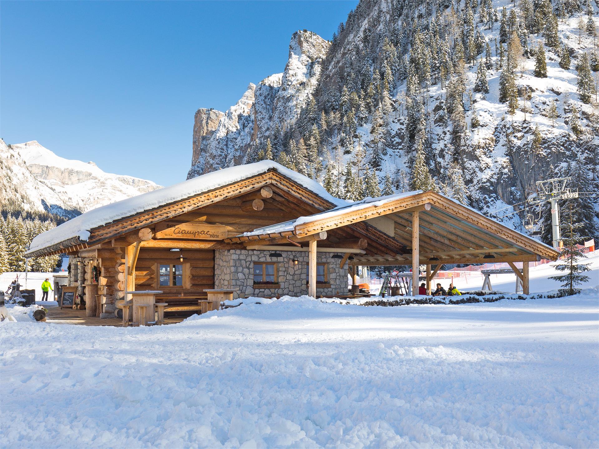 Ciampac Hut Sëlva/Selva 1 suedtirol.info