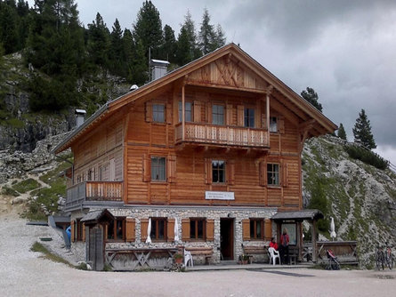 Dürrensteinhütte Prags/Braies 1 suedtirol.info