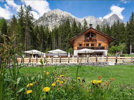 Enzianhütte hut Rasen-Antholz/Rasun Anterselva 1 suedtirol.info