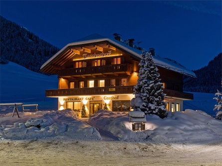 Albergo Tuscherhof Braies 2 suedtirol.info