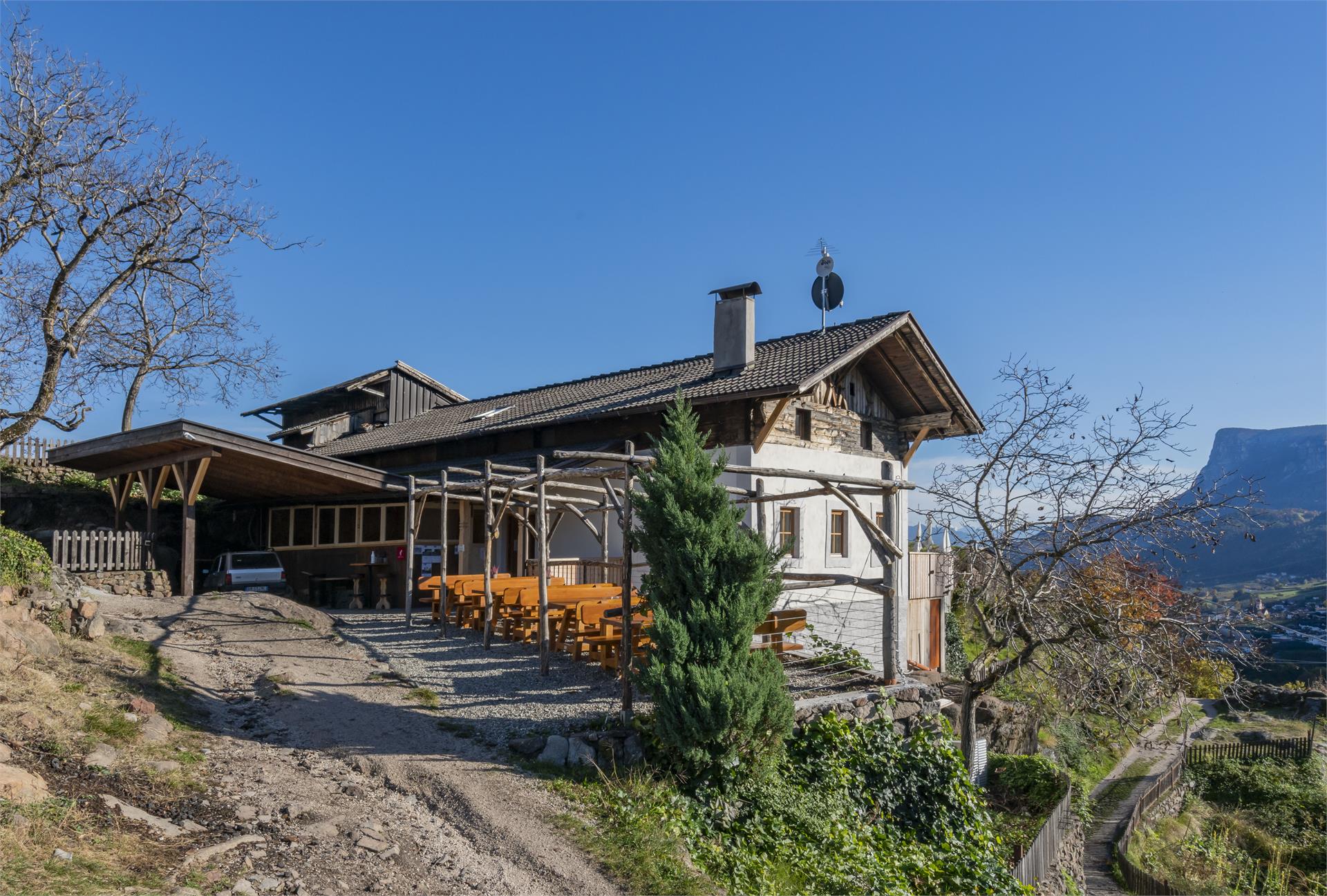 Gasthaus Hippolyt Tisens 1 suedtirol.info