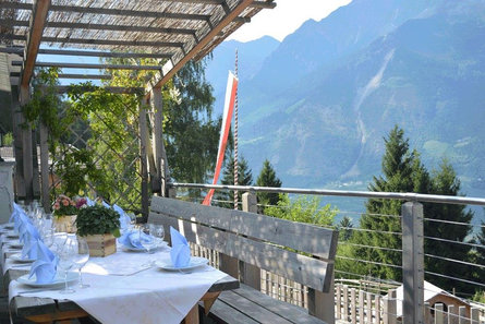 Trattoria Brünnl Parcines 4 suedtirol.info