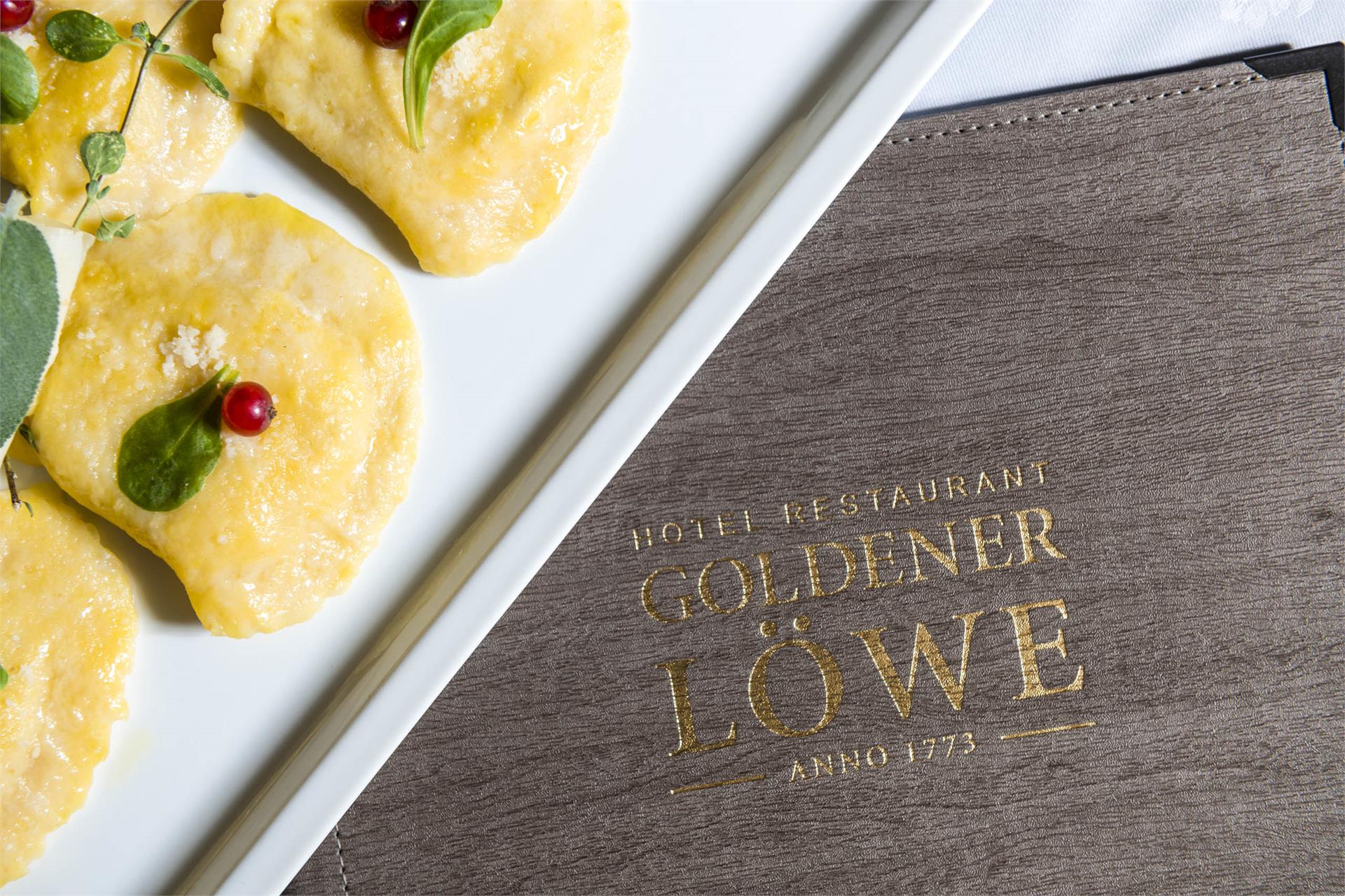 Hotel Ristorante Goldener Löwe – Anno 1773 "Schupferwirt" Schlanders/Silandro 5 suedtirol.info