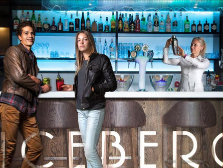 Iceberg Lounge Bar / Hotel Col Alto Corvara 1 suedtirol.info