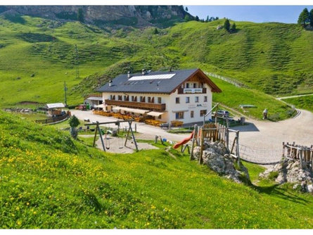 Mahlknechthütte Kastelruth 1 suedtirol.info