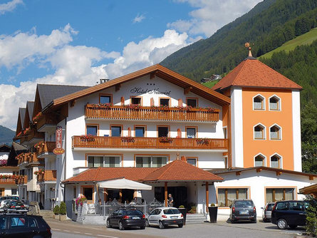 Neuwirt Hotel Restaurant + Bar Ahrntal/Valle Aurina 1 suedtirol.info