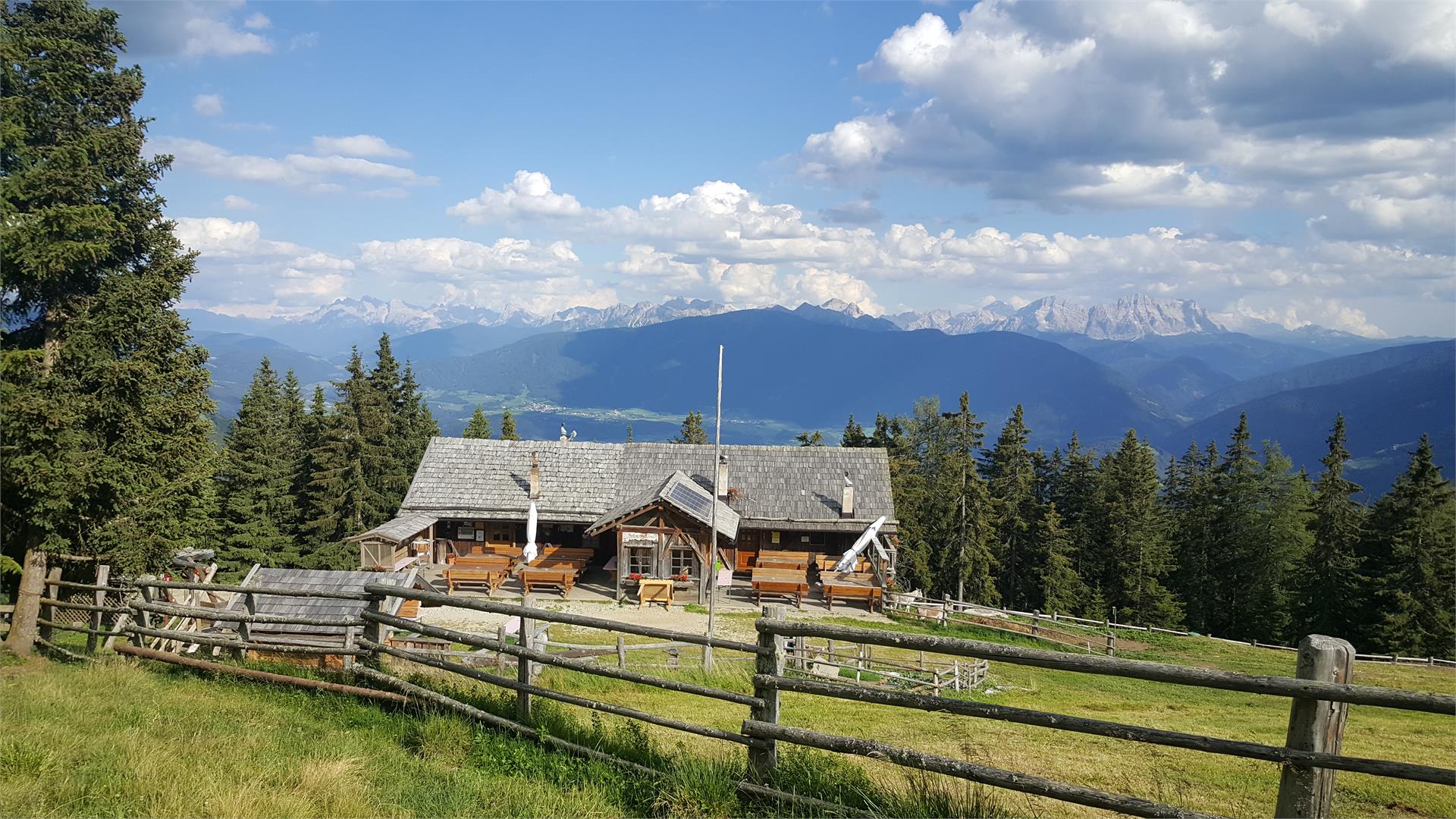 Pertinger Alm Terento 3 suedtirol.info