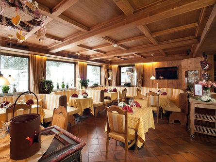 Ristorante Brach c/o Hotel Italia Corvara 1 suedtirol.info