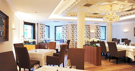 Restaurant Trio nel Hotel Vier Jahreszeiten Schlanders/Silandro 5 suedtirol.info