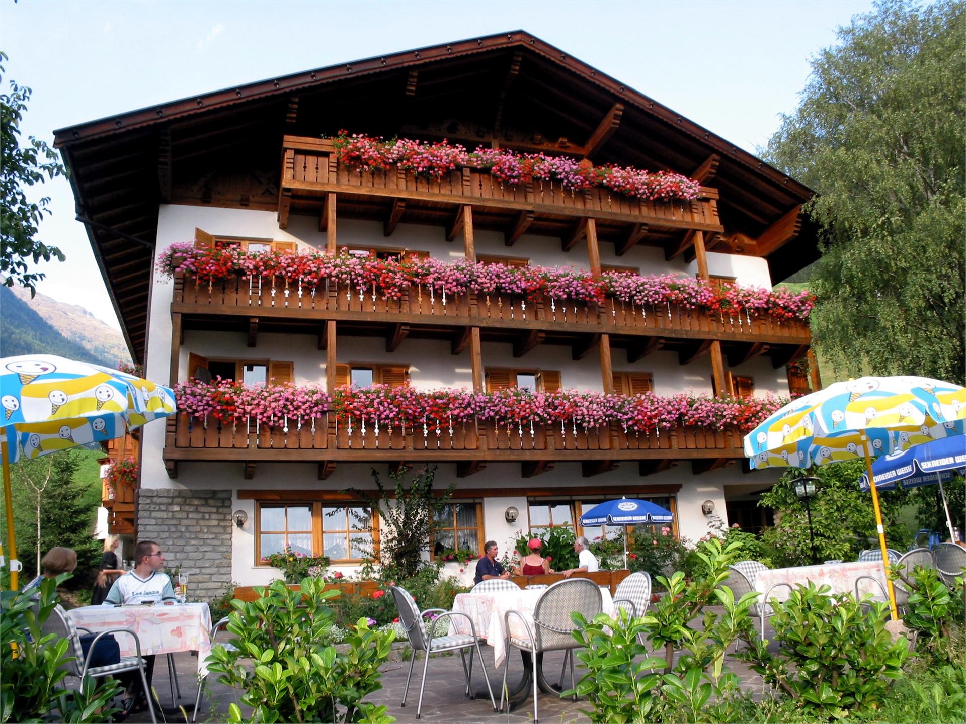 Restaurant Pizzeria Sonnenhof St.Leonhard in Passeier 1 suedtirol.info