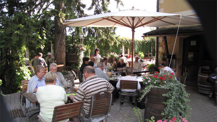 Restaurant G'würzerkeller Tramin an der Weinstraße/Termeno sulla Strada del Vino 2 suedtirol.info