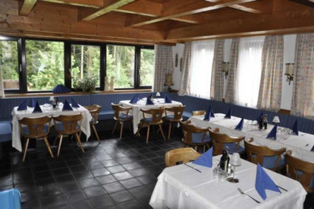 Ristorante - Pizzeria Luna Nova Levante 6 suedtirol.info