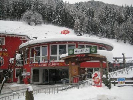 Skihaus Pub Valle Aurina 2 suedtirol.info