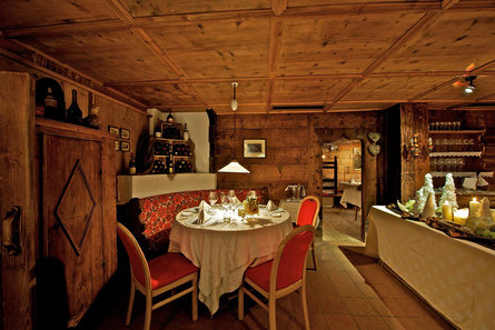 Sporthotel Panorama - Restaurant "Stüa Ladina" Corvara 12 suedtirol.info