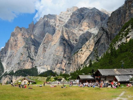 Scotoni hut Badia 2 suedtirol.info