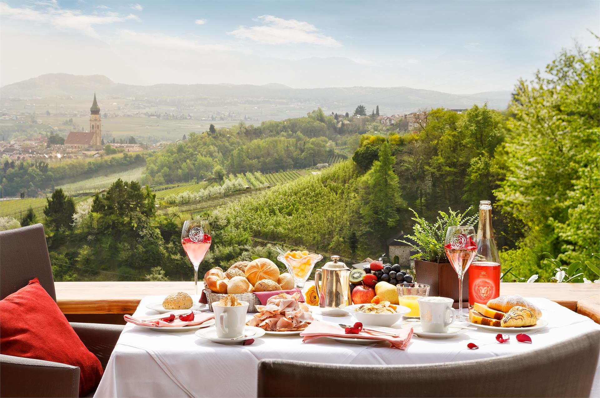 Schloss Hotel Korb Restaurant Eppan an der Weinstaße/Appiano sulla Strada del Vino 2 suedtirol.info