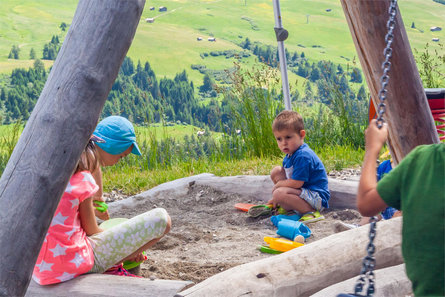 Tschötsch mountain hut Kastelruth/Castelrotto 17 suedtirol.info