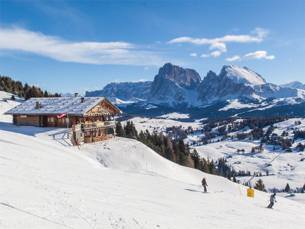 Tschötsch mountain hut Kastelruth/Castelrotto 2 suedtirol.info