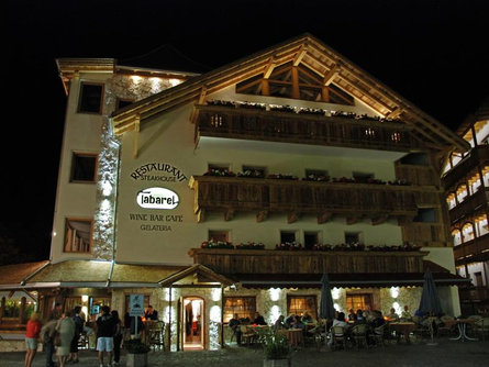 Tabarel Restaurant - Bar - Enoteca - Steakhouse San Vigilio 1 suedtirol.info