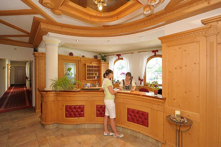 Hotel Ristorante Winkler Castelbello-Ciardes 5 suedtirol.info