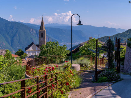 Viewing platform "Klapf" Jenesien/San Genesio Atesino 3 suedtirol.info