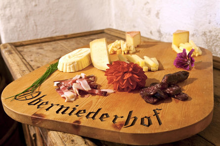 Oberniederhof historical and organic farm Schnals/Senales 3 suedtirol.info