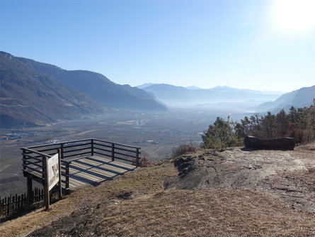 Piattaforma panoramica al percorso avventura - natura "Vorbichl" Tesimo 1 suedtirol.info