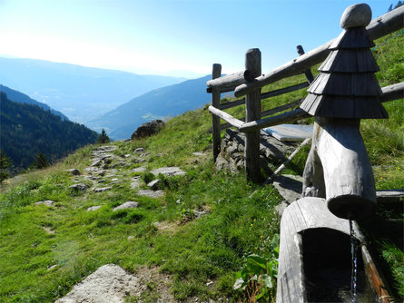 Respect the mountains - Fountain "Kaserstuan Brünndl"- drinking water refill point Partschins/Parcines 1 suedtirol.info