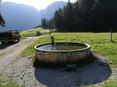 Brunnen Schnaggenkreuz, Völs am Schlern Völs am Schlern 1 suedtirol.info