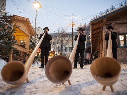 Mercatino di Natale Brunico 1 suedtirol.info