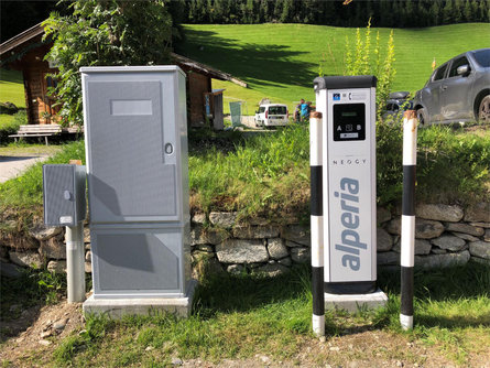 Stazione di servizio per veicoli elettrici Casere Predoi 1 suedtirol.info