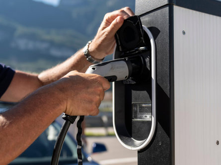 E-Ladestation Kostner Tankstelle Vahrn Vahrn 1 suedtirol.info