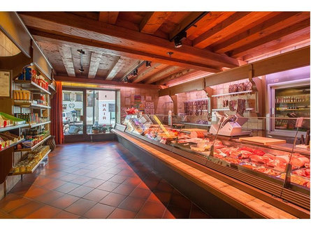 Butchers shop Hell Welsberg-Taisten/Monguelfo-Tesido 1 suedtirol.info