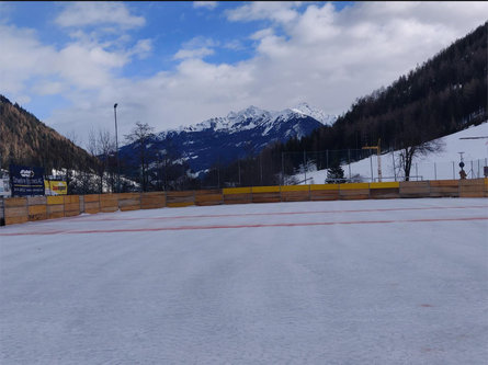 Nature ice rink Weißenbach/Rio Bianco Ahrntal/Valle Aurina 1 suedtirol.info