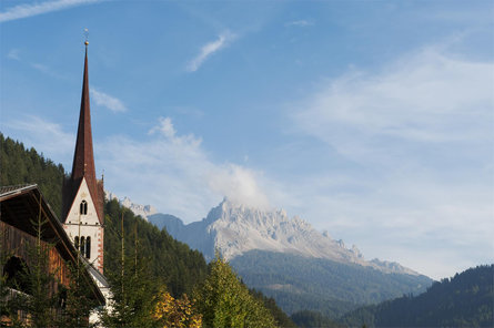 The St. Nicholas Parish Church in Ega Deutschnofen/Nova Ponente 2 suedtirol.info