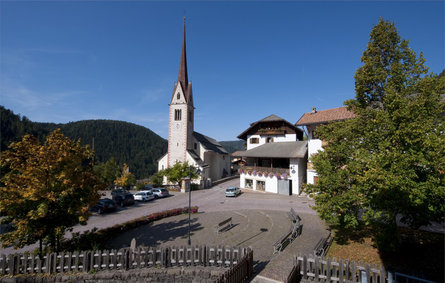 The St. Nicholas Parish Church in Ega Deutschnofen/Nova Ponente 1 suedtirol.info