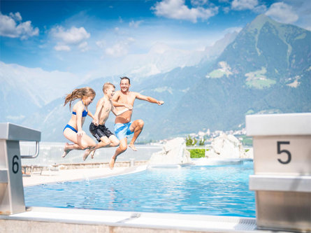 Panorama Freibad Lido Schenna Schenna 2 suedtirol.info