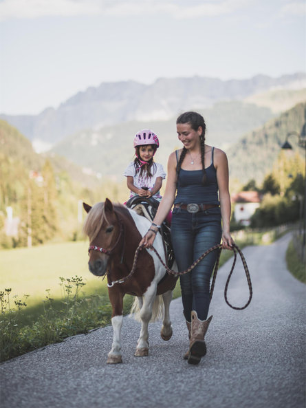 Horse riding Miner Urtijëi/Ortisei 16 suedtirol.info