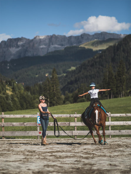 Horse riding Miner Urtijëi/Ortisei 15 suedtirol.info