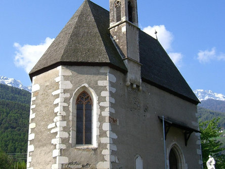 Church of St. Valpurga, Covelano/Göflan Schlanders/Silandro 1 suedtirol.info