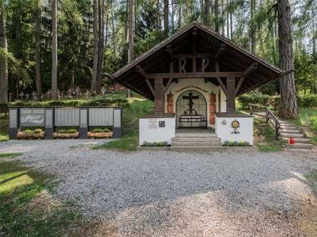 Forest Cemetery Bruneck/Brunico 3 suedtirol.info